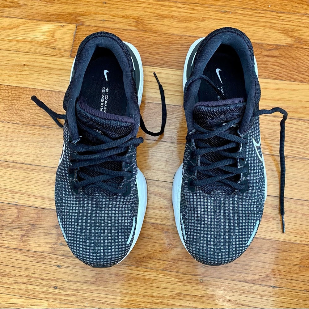 Nike ZOOMX Invincible Run Flyknit Shoes Size 7.5 CT2229-001 Black White